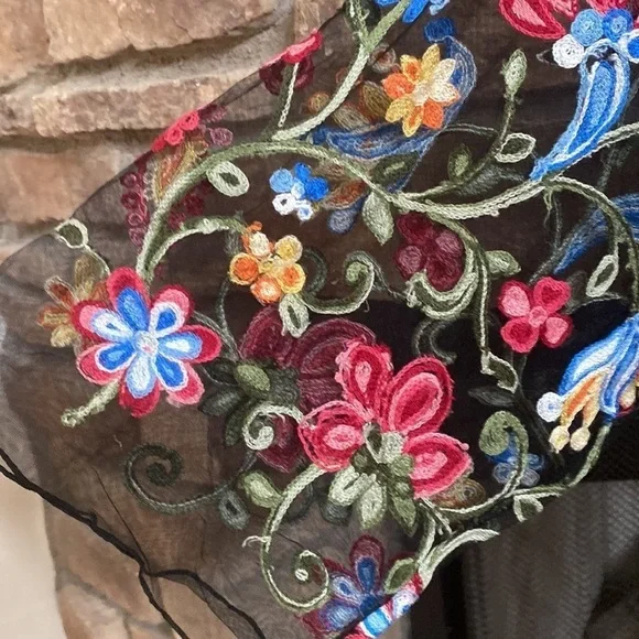 NWT long black swimsuit coverup/kimono with embroidered flower sleeves OS - Picture 3 of 6